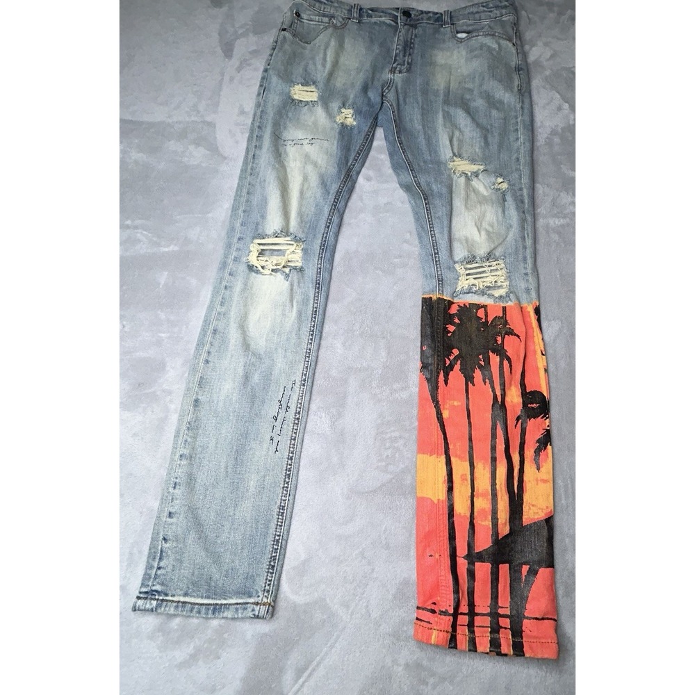 Serenede Jeans Light Blue Wash Size 36x32 Sunset Painting Leg Skinny Distressed